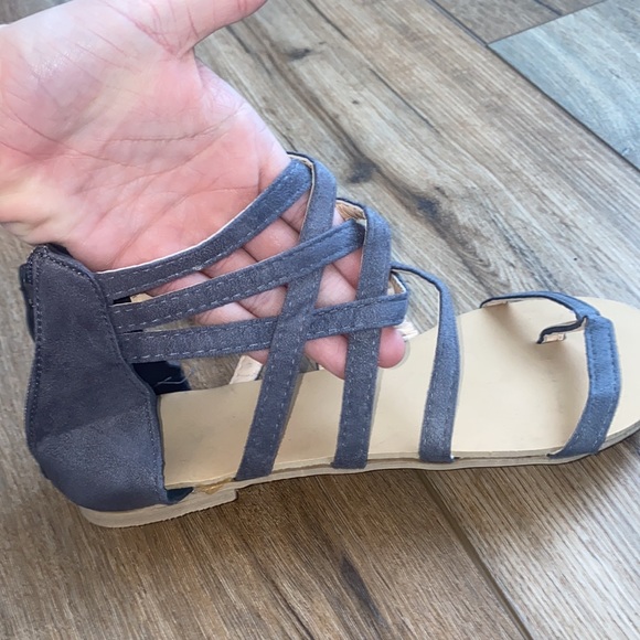 Sandals - Picture 5 of 5